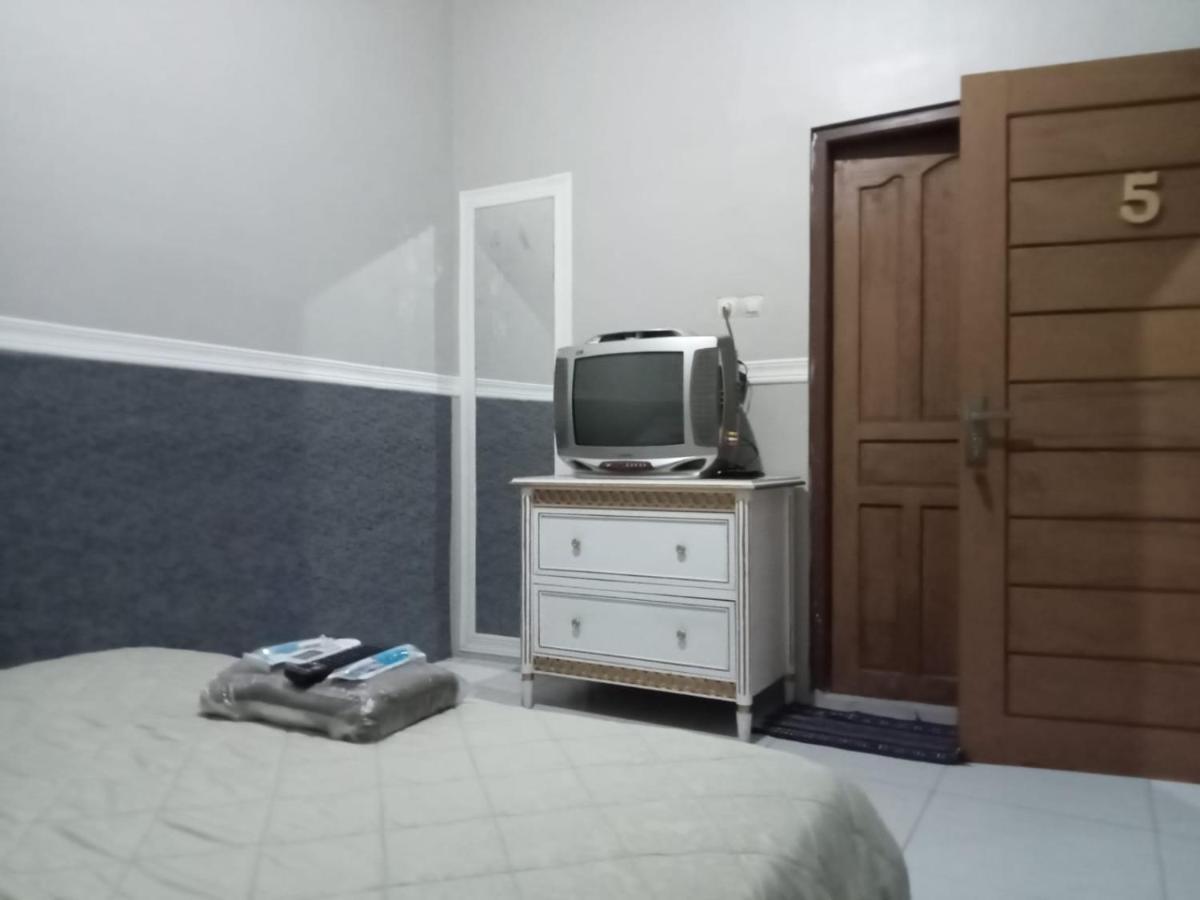 Cahaya Homestay Magelang Exterior photo