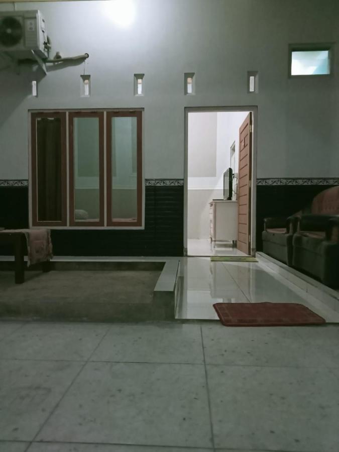 Cahaya Homestay Magelang Exterior photo